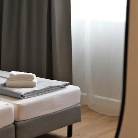 Arrivel Apartements Heimstetten מלון